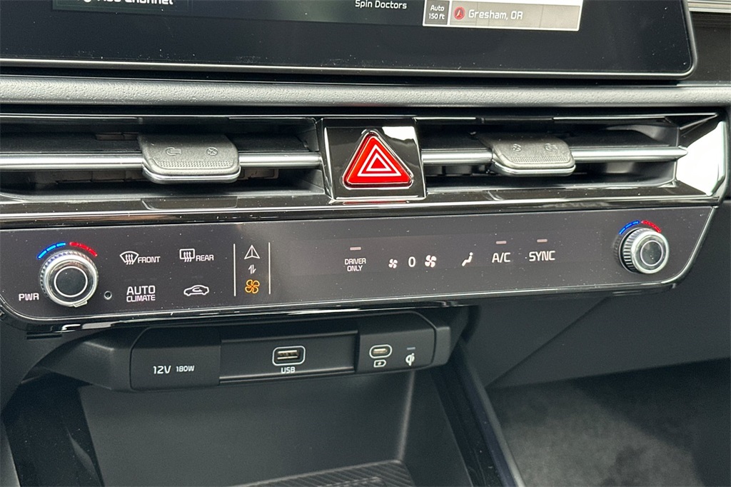 new 2025 Kia Niro car, priced at $34,335