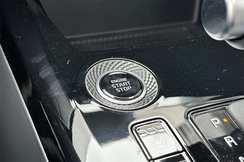 new 2025 Kia Niro car, priced at $34,335