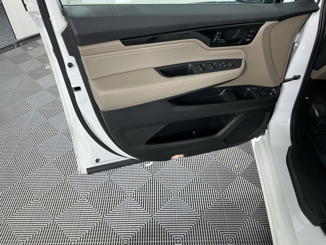 used 2023 Honda Odyssey car, priced at $38,983