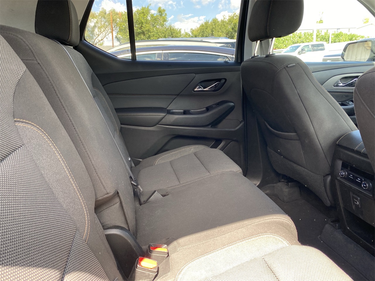 used 2020 Chevrolet Traverse car, priced at $17,898