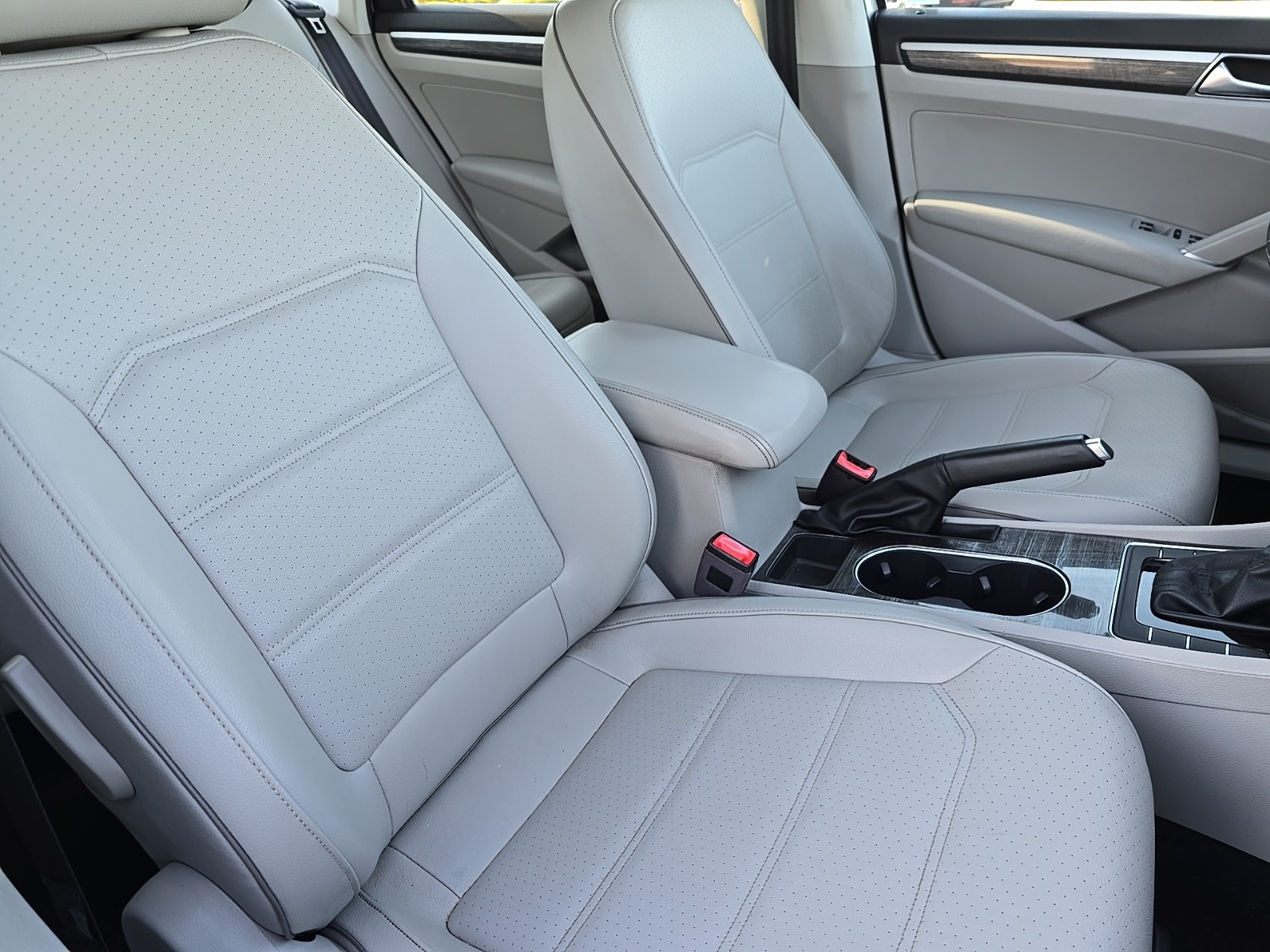 used 2018 Volkswagen Passat car, priced at $9,200