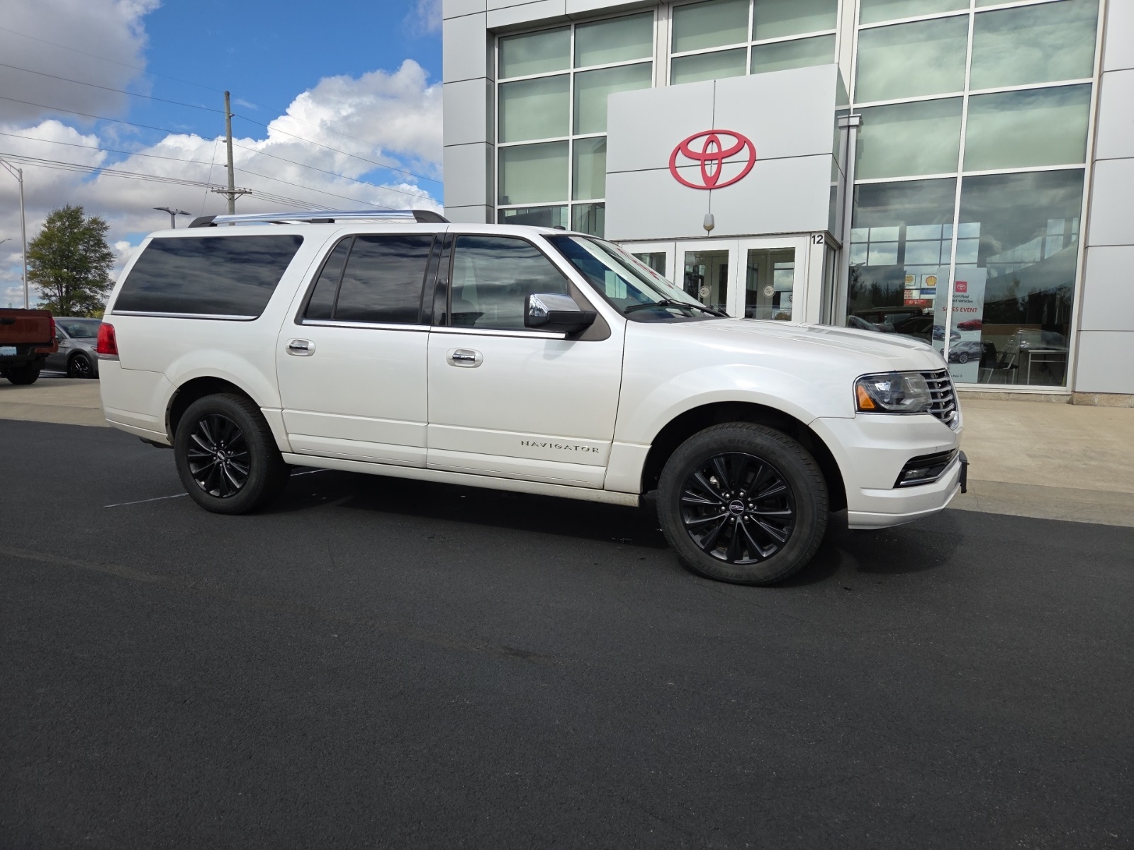 used 2016 Lincoln Navigator L car, priced at $6,592