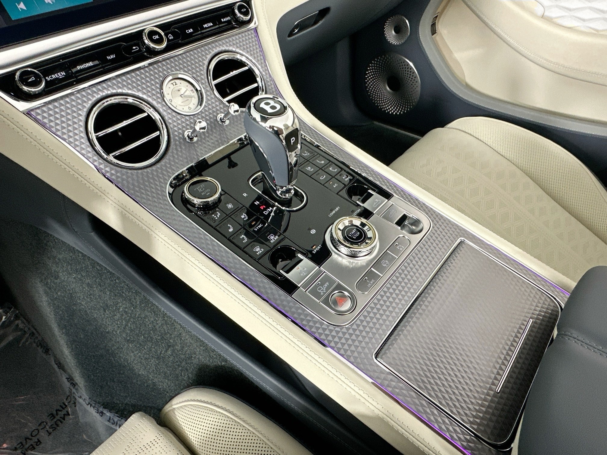 new 2025 Bentley Continental GTC car
