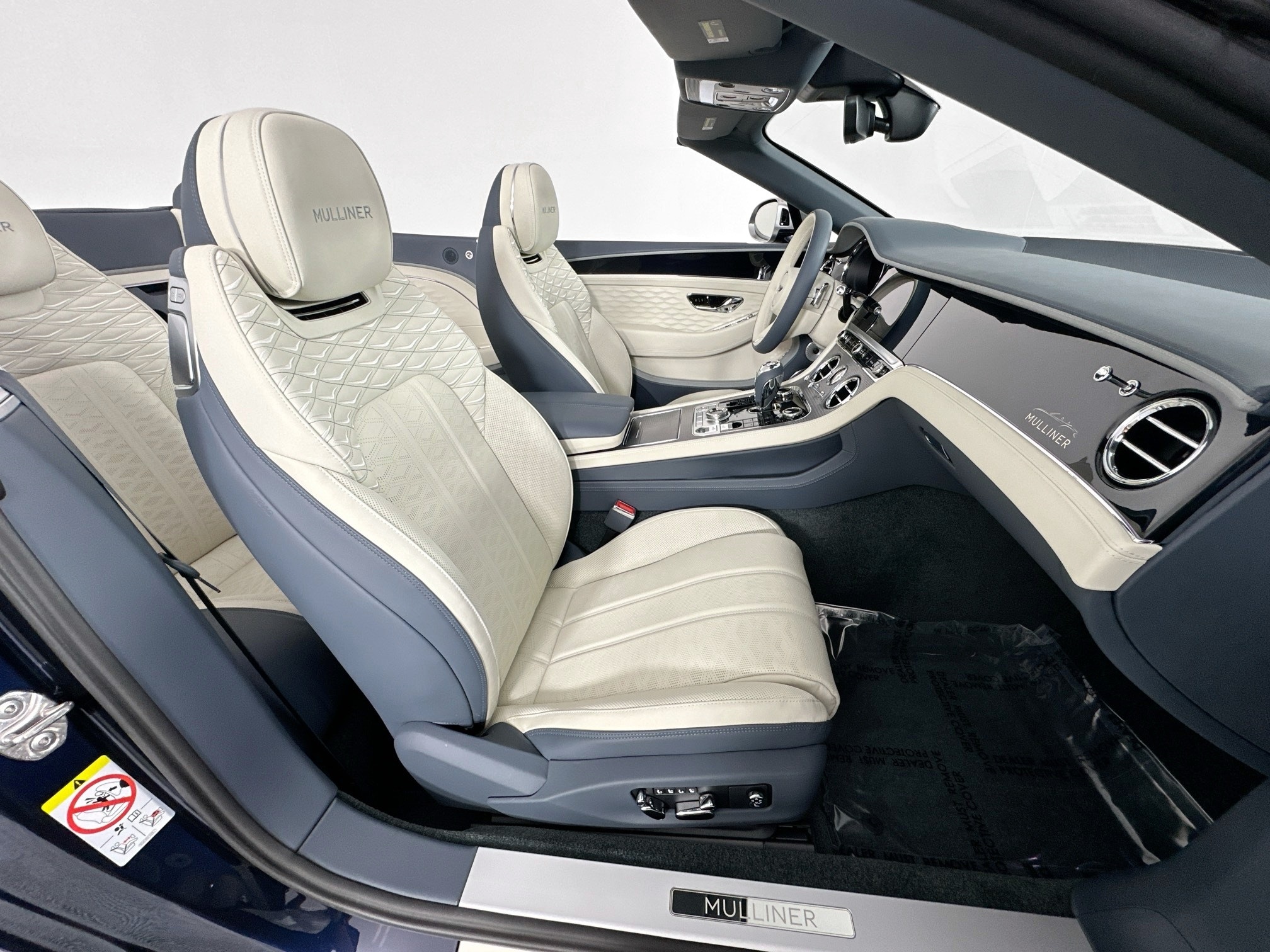 new 2025 Bentley Continental GTC car