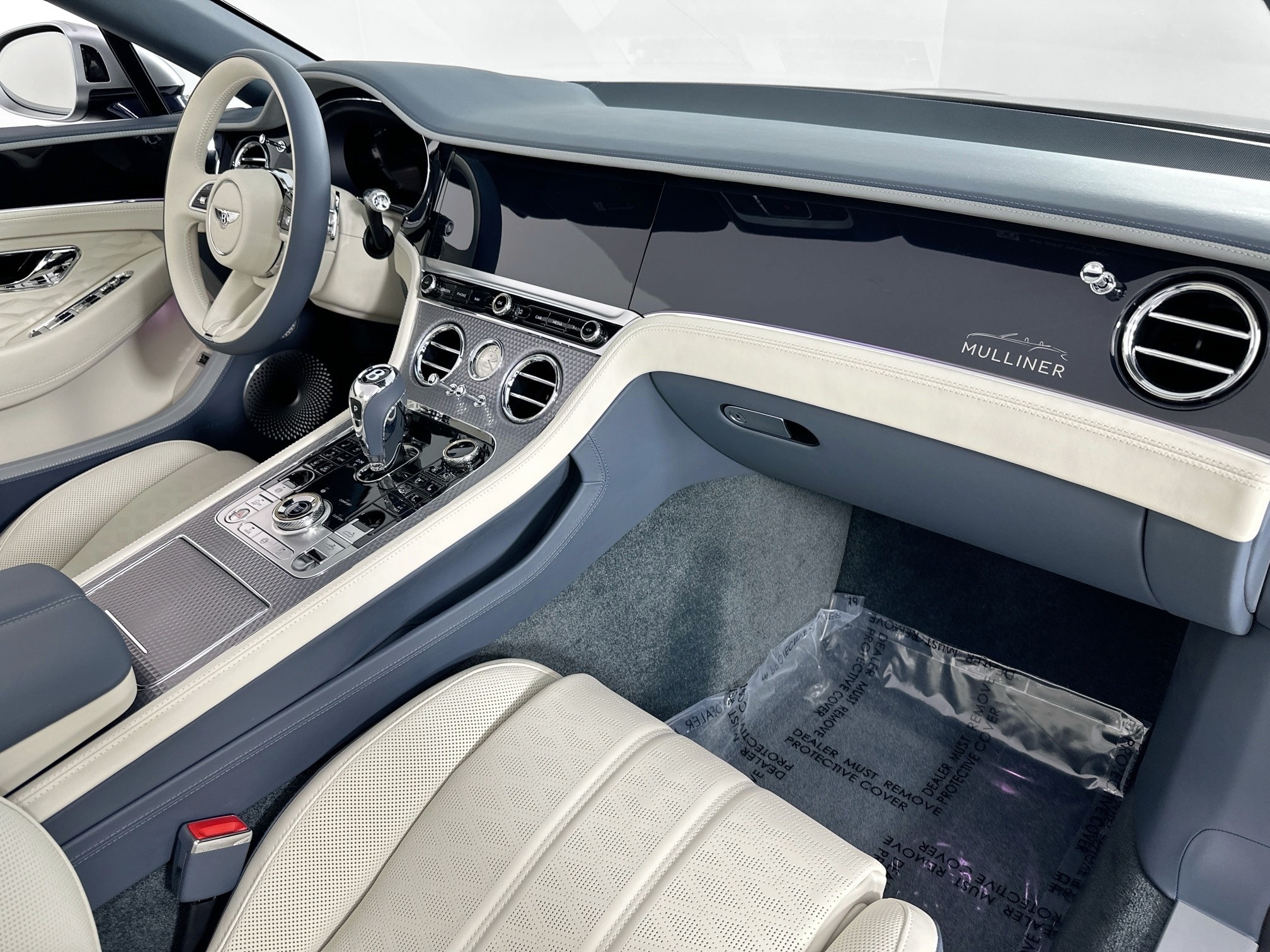 new 2025 Bentley Continental GTC car