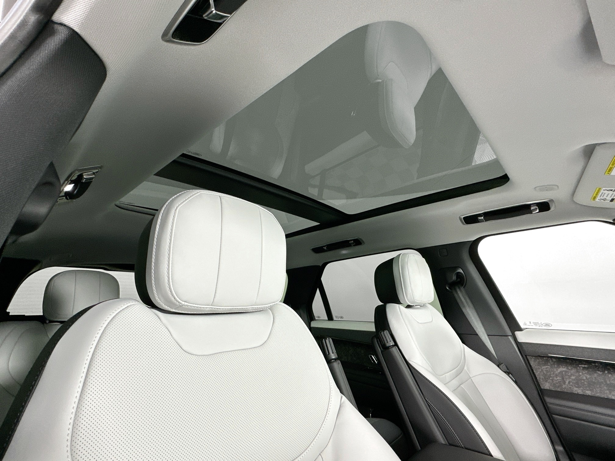 new 2025 Land Rover Range Rover Sport car, priced at $106,090