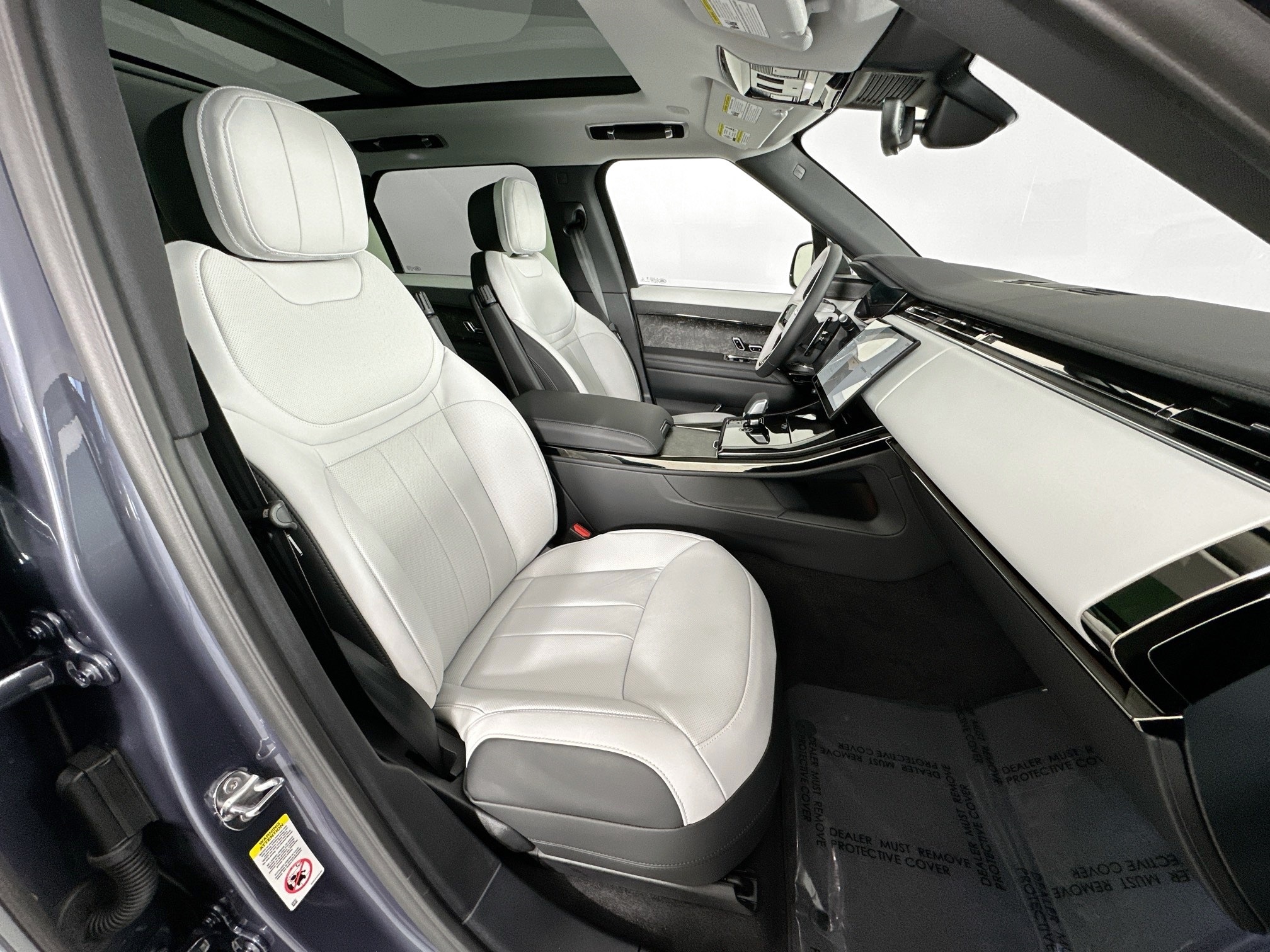 new 2025 Land Rover Range Rover Sport car, priced at $106,090