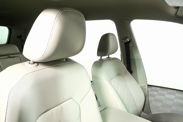 used 2024 Volkswagen Atlas car, priced at $32,200