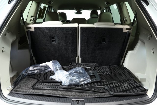 used 2024 Volkswagen Atlas car, priced at $32,200