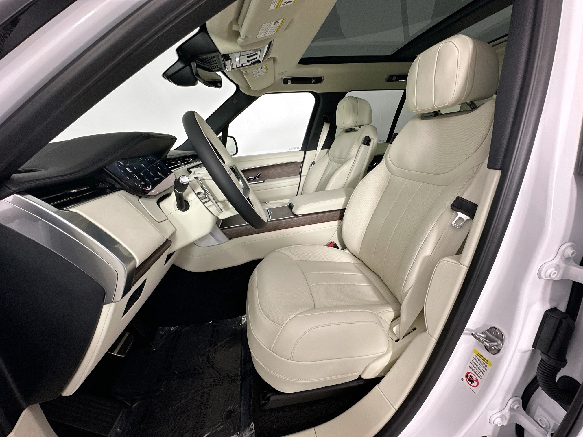 new 2025 Land Rover Range Rover car, priced at $130,485