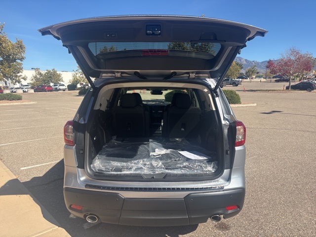 new 2025 Subaru Ascent car, priced at $46,548