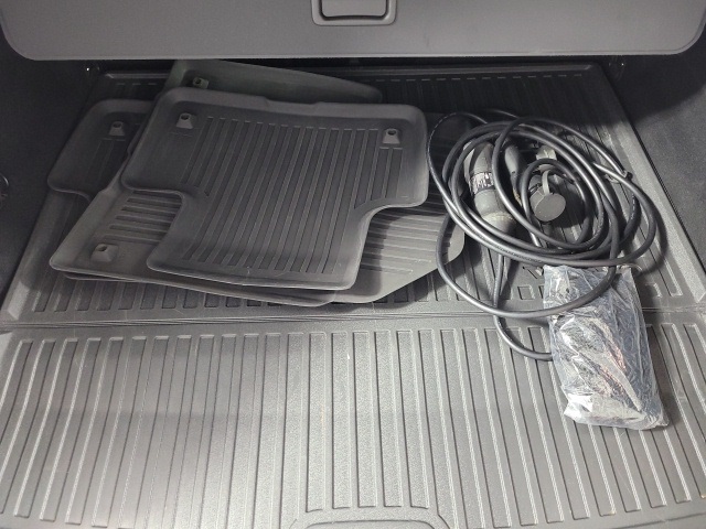 used 2023 Volvo XC60 Recharge Plug-In Hybrid car, priced at $43,613