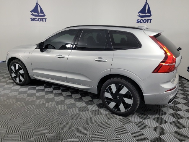 used 2023 Volvo XC60 Recharge Plug-In Hybrid car, priced at $43,613