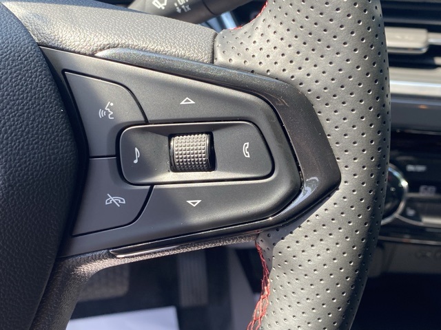 used 2025 Chevrolet Trax car, priced at $23,995