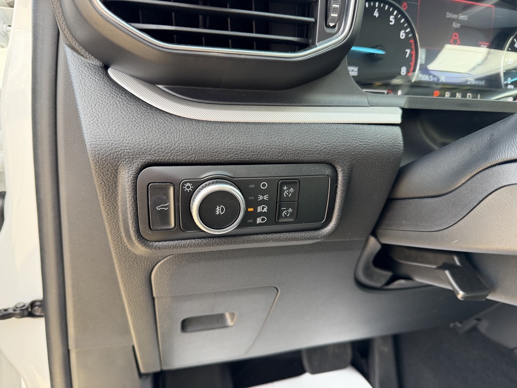 used 2024 Ford Explorer car, priced at $38,903