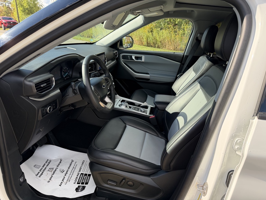 used 2024 Ford Explorer car, priced at $38,903
