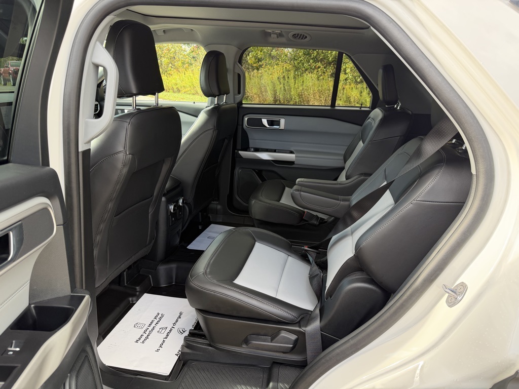 used 2024 Ford Explorer car, priced at $38,903
