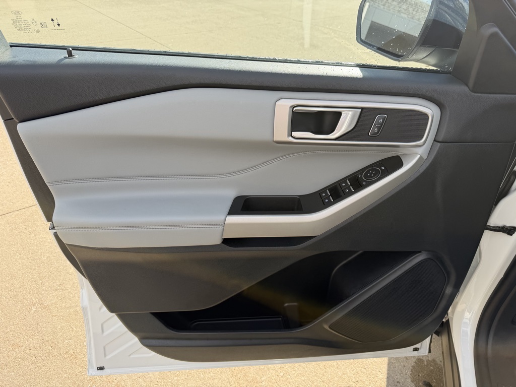used 2024 Ford Explorer car, priced at $38,903