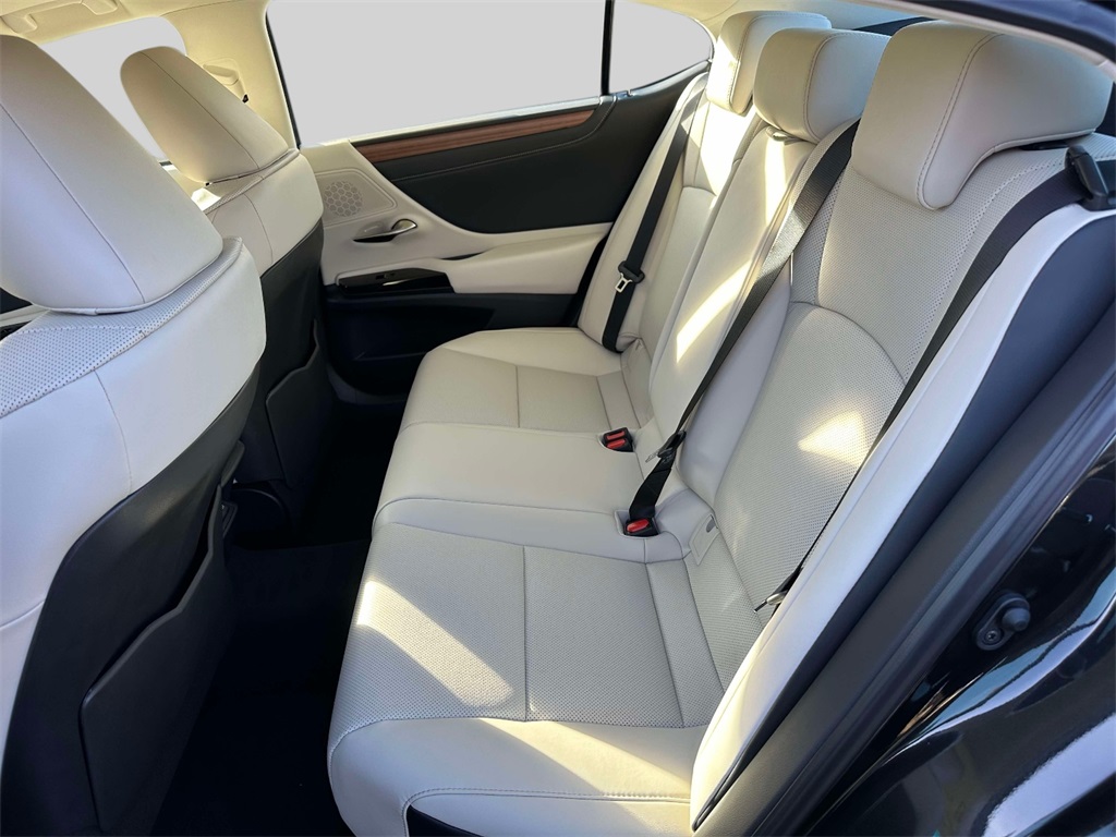 new 2025 Lexus ES car, priced at $49,510