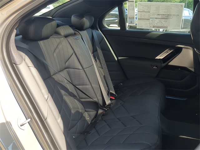 new 2025 BMW 7-Series car, priced at $117,625