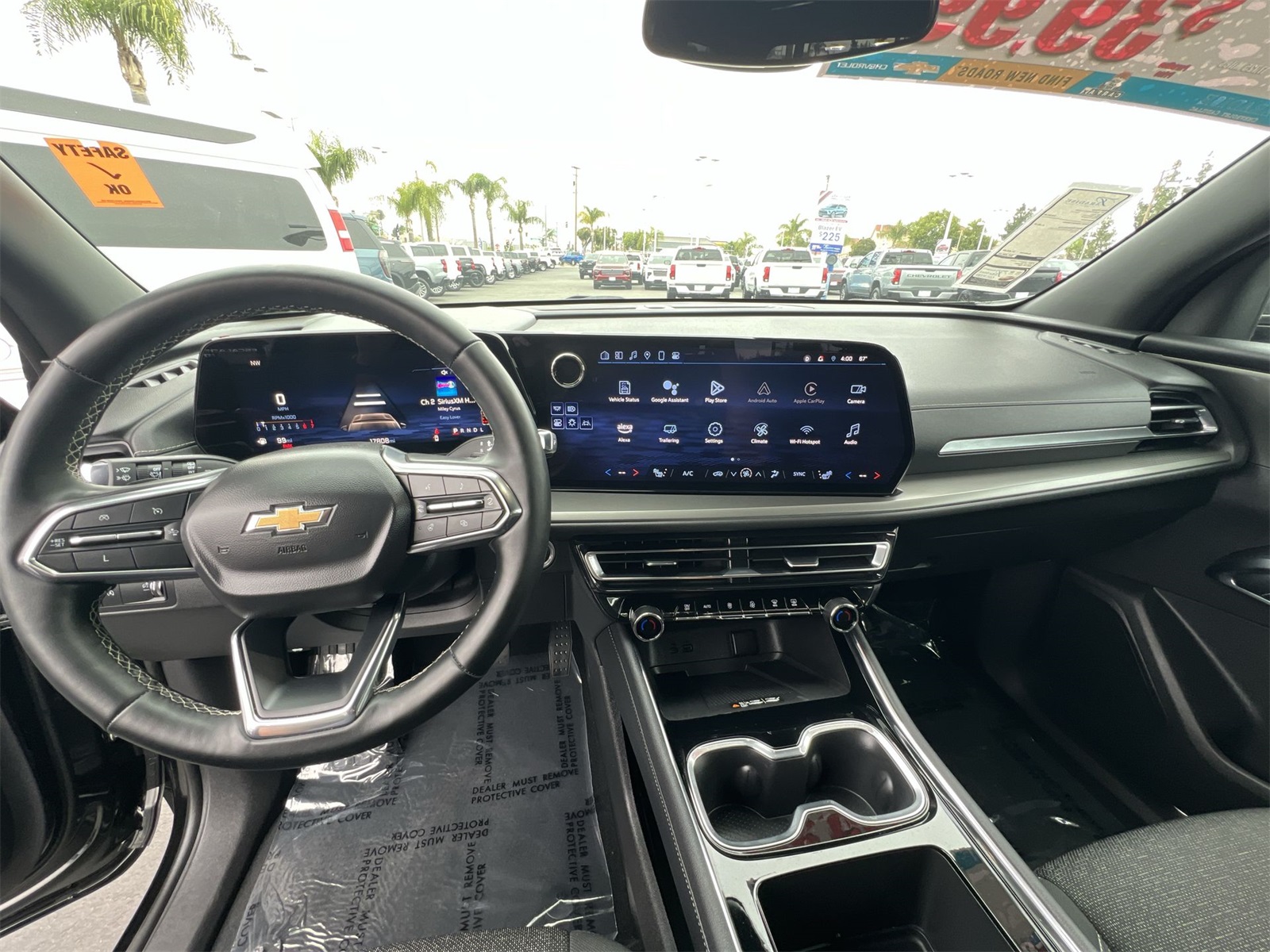 used 2025 Chevrolet Traverse car