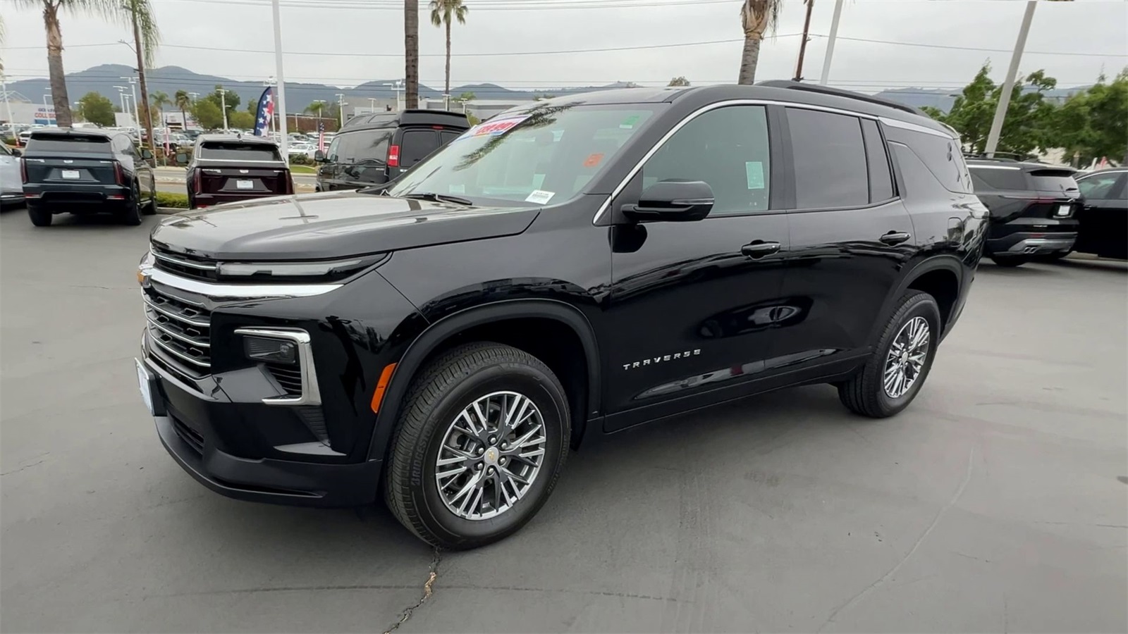 used 2025 Chevrolet Traverse car