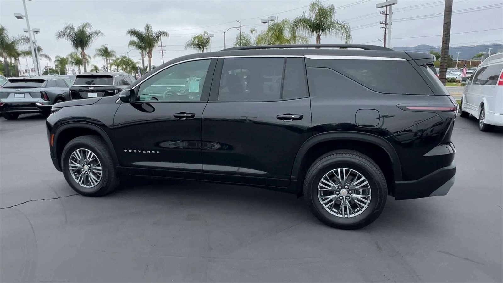 used 2025 Chevrolet Traverse car