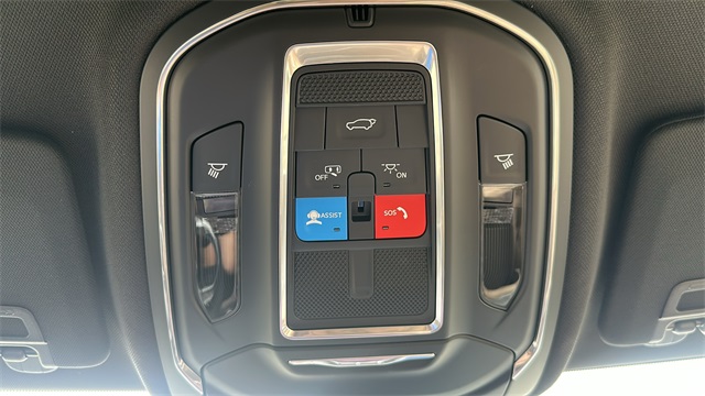 new 2025 Jeep Grand Cherokee car, priced at $44,494