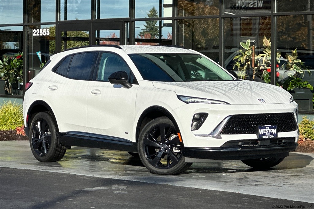 used 2025 Buick Envision car, priced at $32,944