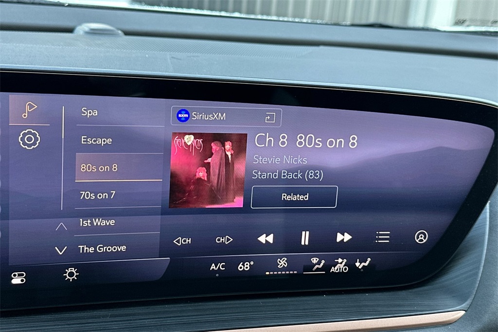 used 2025 Buick Envision car, priced at $32,944