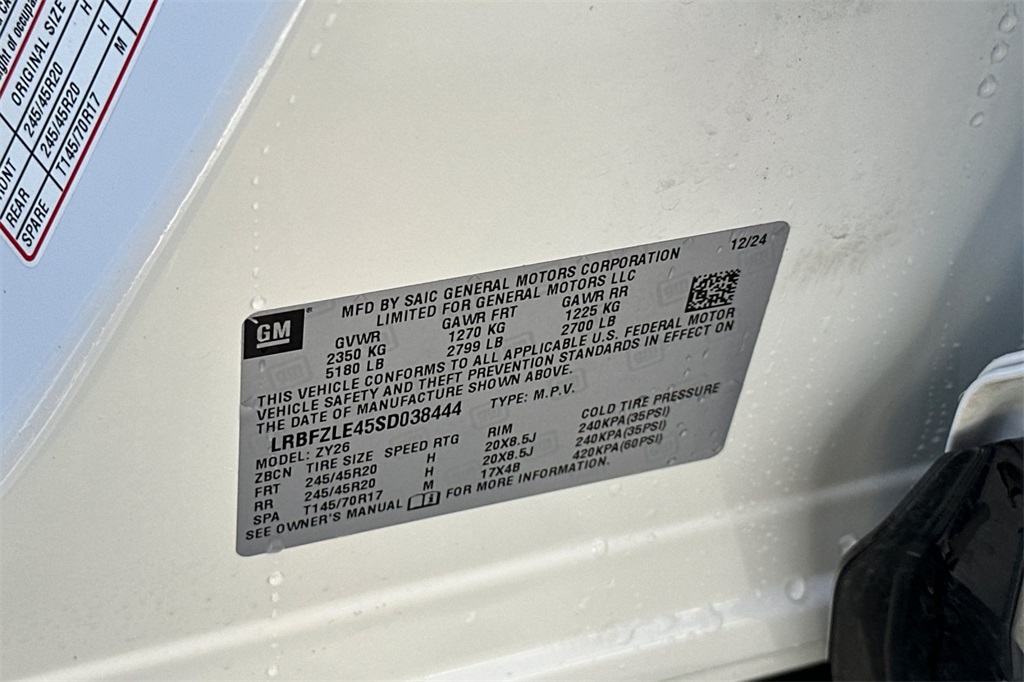 used 2025 Buick Envision car, priced at $32,944