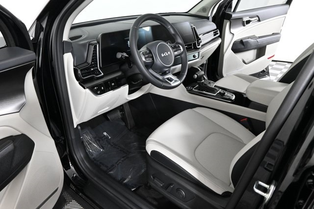 used 2025 Kia Sportage car, priced at $28,947