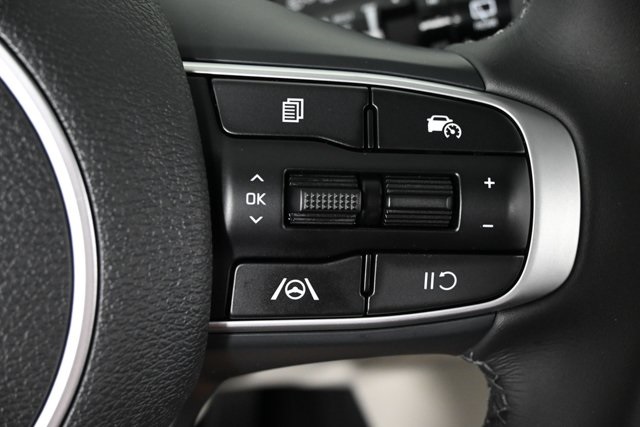 used 2025 Kia Sportage car, priced at $28,947