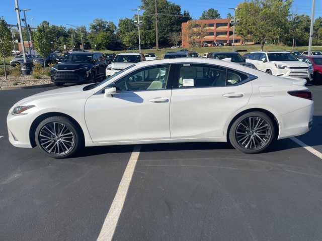 new 2025 Lexus ES car, priced at $51,309