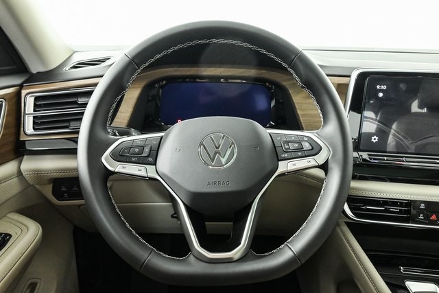 new 2025 Volkswagen Atlas car, priced at $48,436