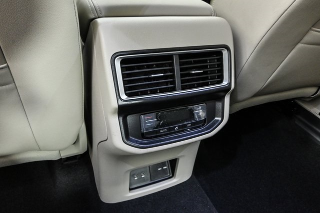 new 2025 Volkswagen Atlas car, priced at $48,436