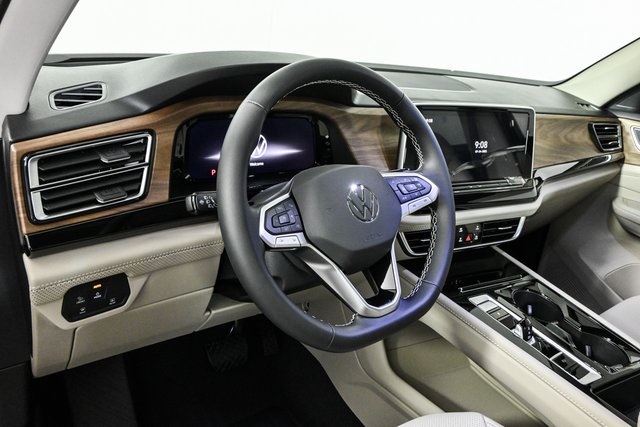 new 2025 Volkswagen Atlas car, priced at $48,436