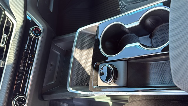 new 2026 Chevrolet Equinox car, priced at $30,820