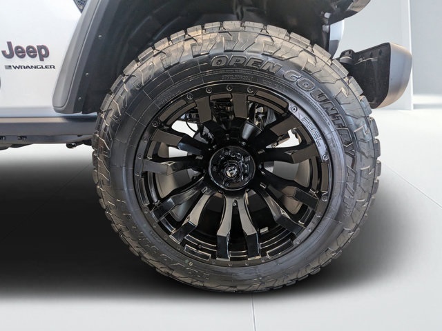 new 2025 Jeep Wrangler car, priced at $75,635
