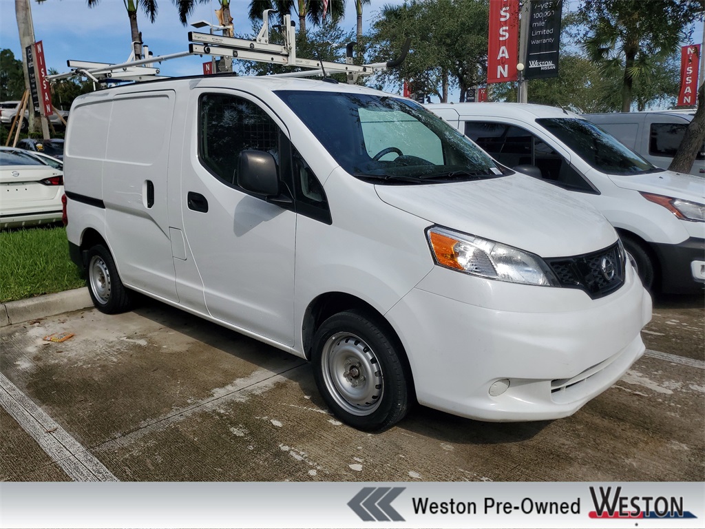used 2021 Nissan NV200 car