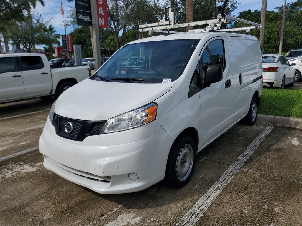used 2021 Nissan NV200 car