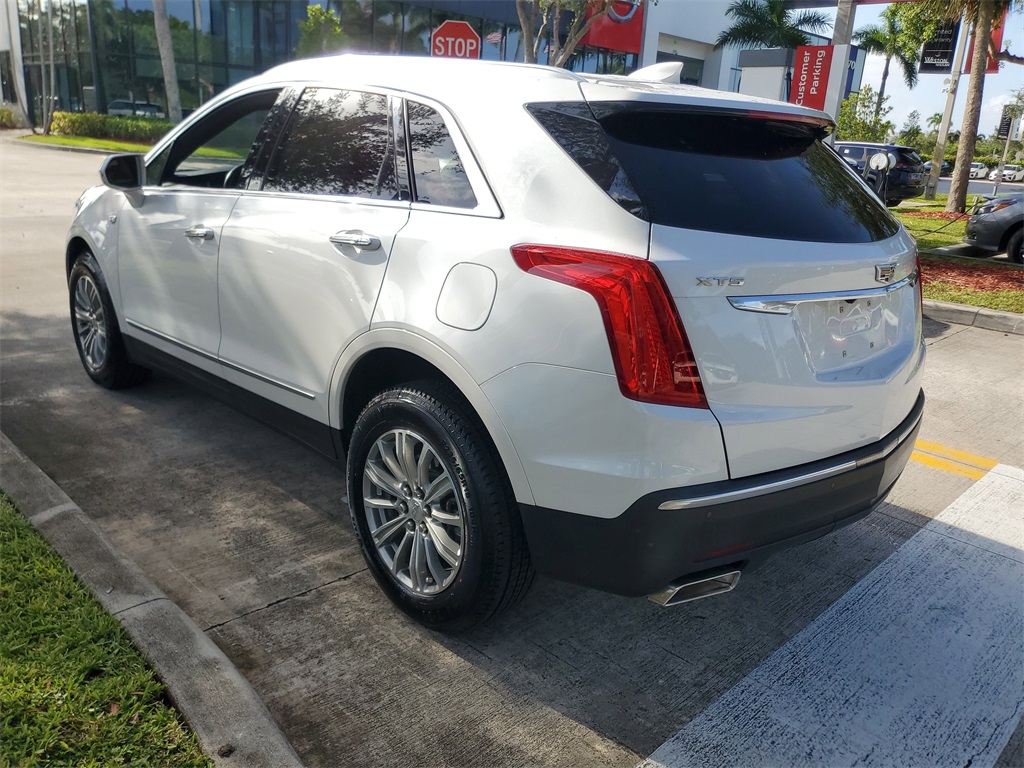 used 2018 Cadillac XT5 car, priced at $16,795