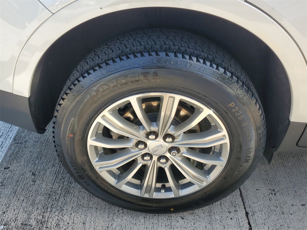 used 2018 Cadillac XT5 car, priced at $16,795
