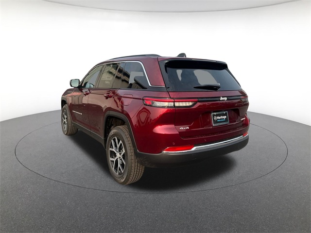 new 2025 Jeep Grand Cherokee car, priced at $40,195