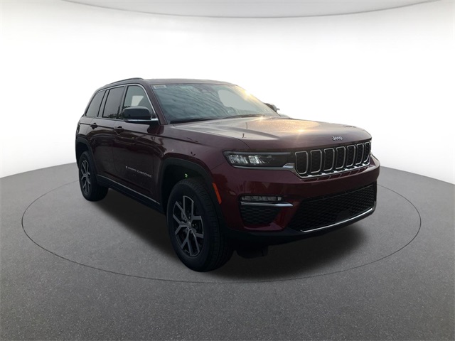 new 2025 Jeep Grand Cherokee car, priced at $40,195