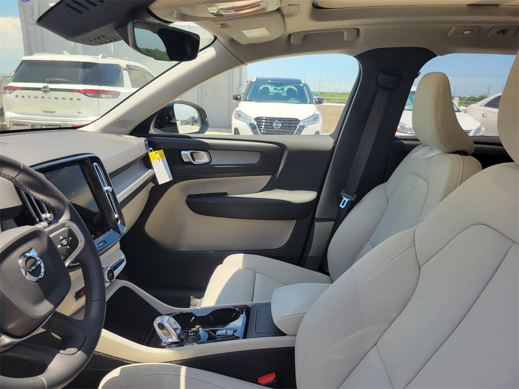 new 2026 Volvo XC40 car, priced at $50,150