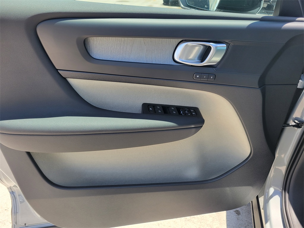new 2026 Volvo XC40 car, priced at $50,150
