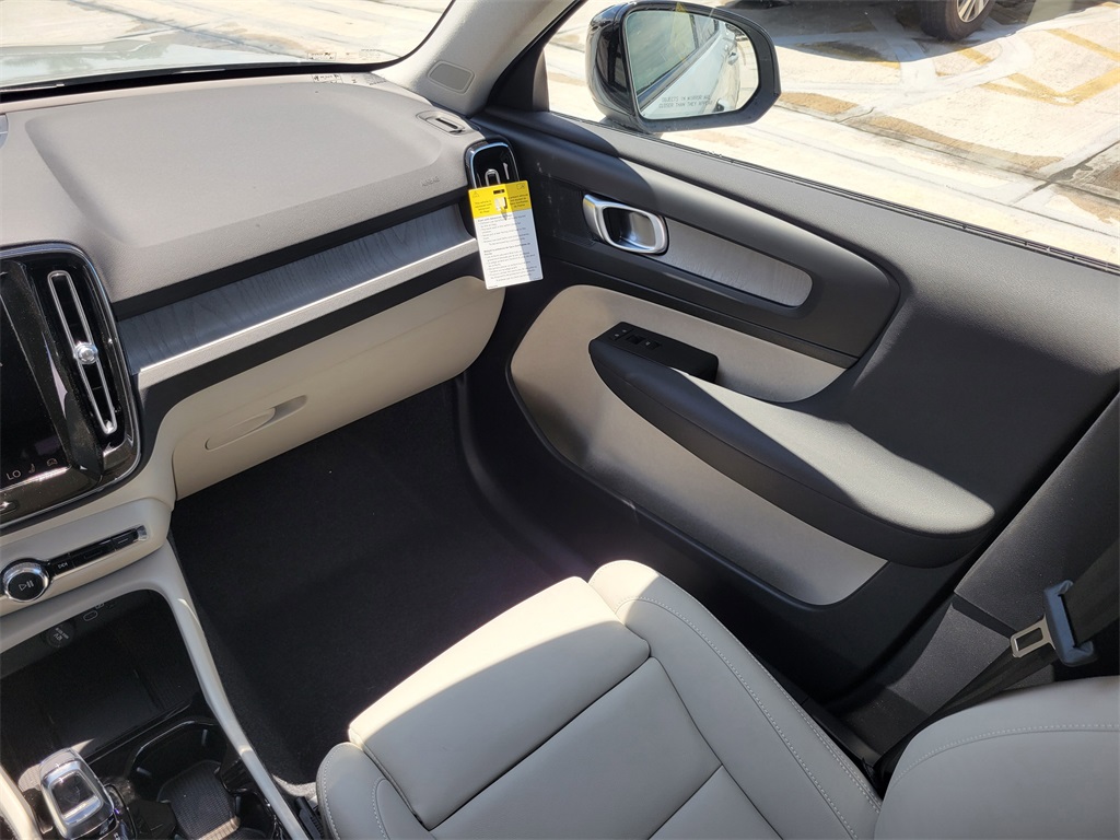 new 2026 Volvo XC40 car, priced at $50,150