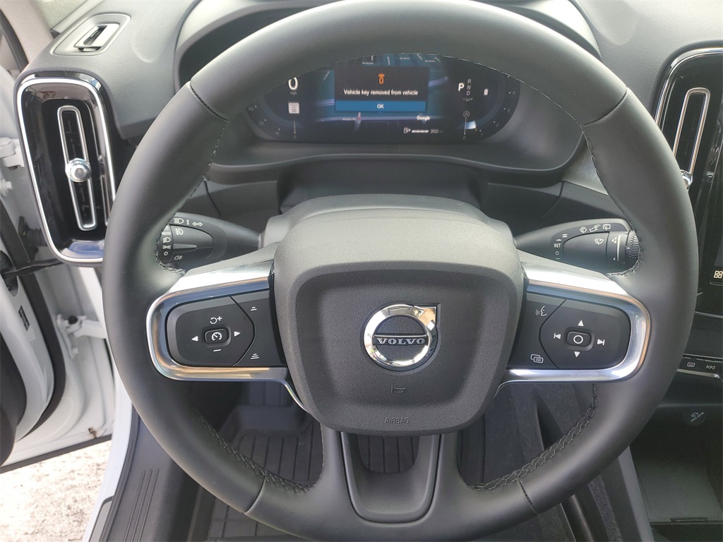 new 2025 Volvo XC40 car, priced at $44,183