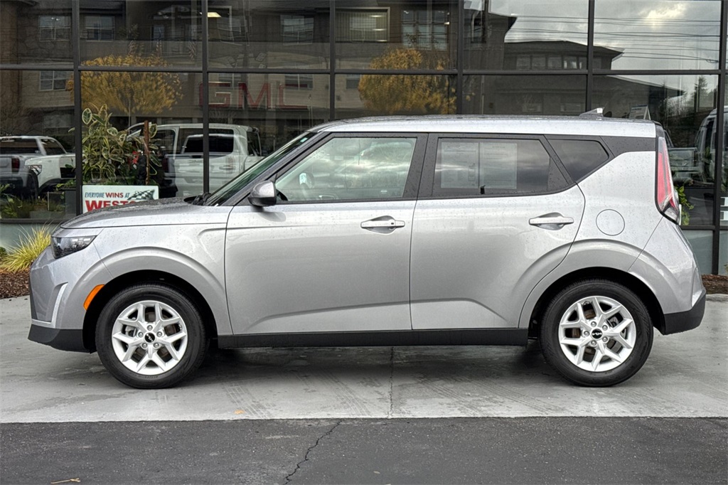 used 2025 Kia Soul car, priced at $19,919